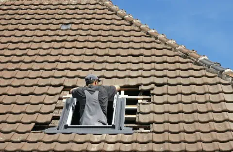 Pose de velux - Sainte-Cécile
